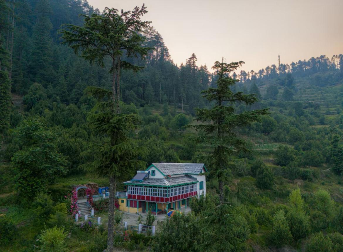 Mountain Eyrie Hotel Banjar ภายนอก รูปภาพ