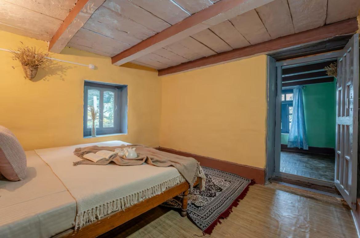 Mountain Eyrie Hotel Banjar ภายนอก รูปภาพ
