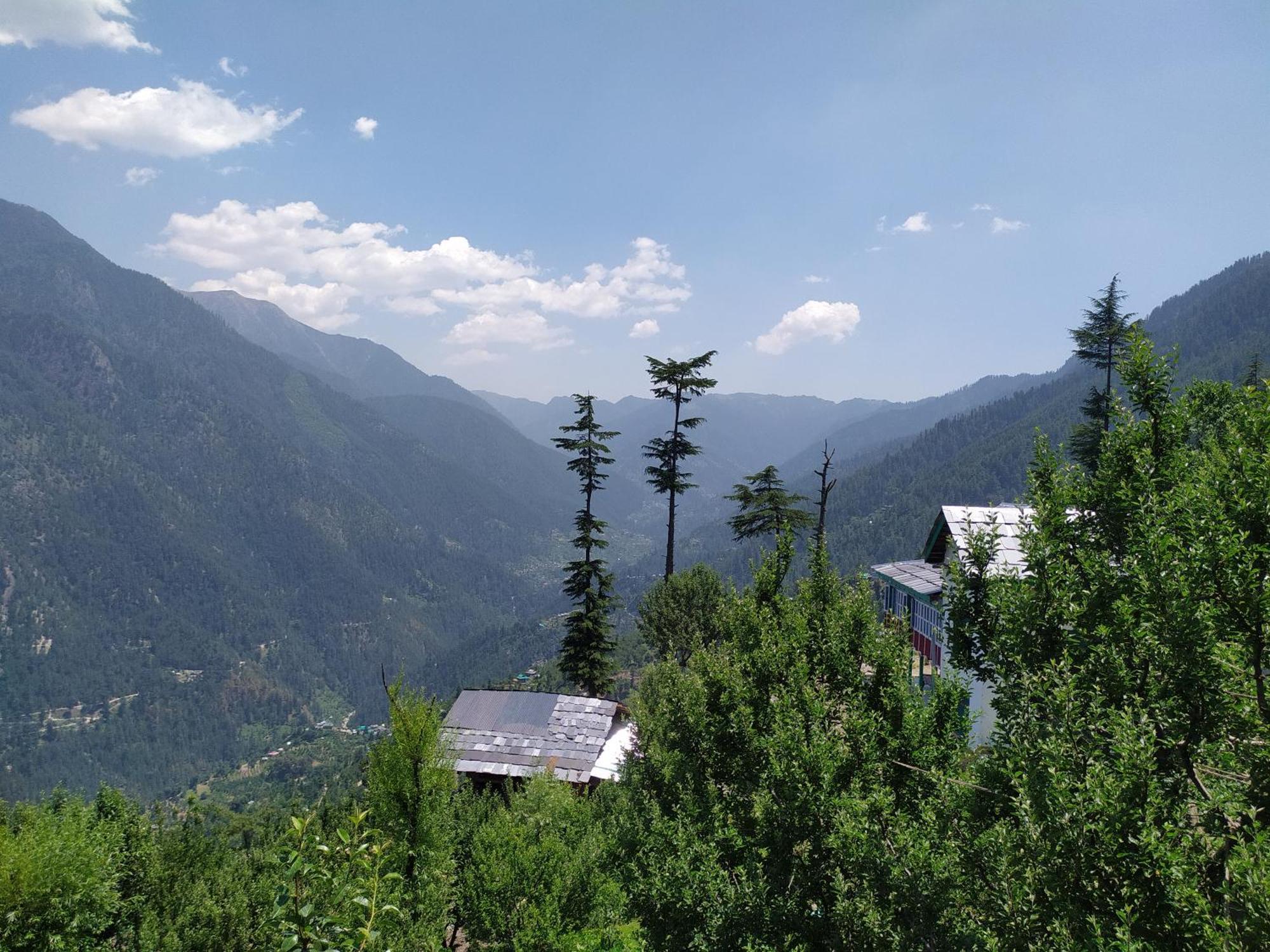 Mountain Eyrie Hotel Banjar ภายนอก รูปภาพ