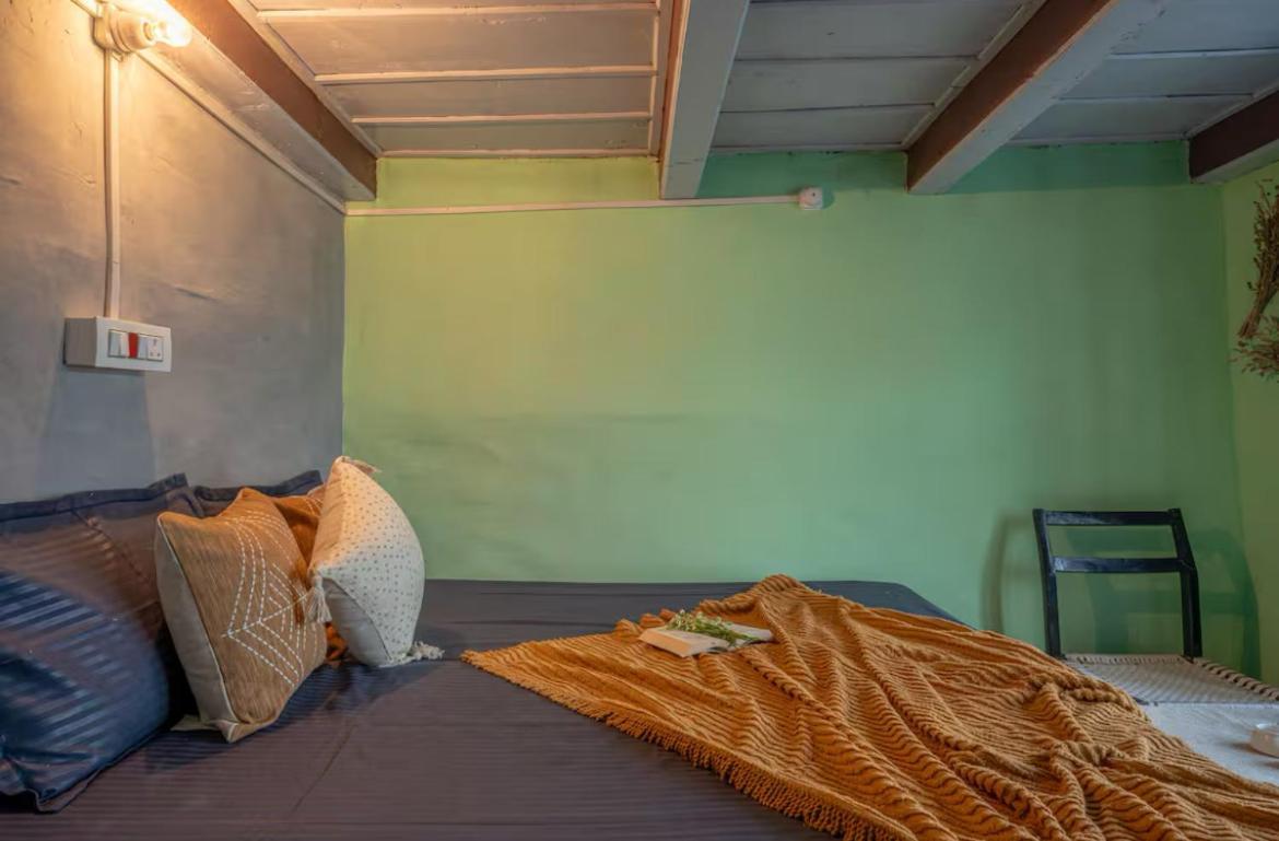 Mountain Eyrie Hotel Banjar ภายนอก รูปภาพ