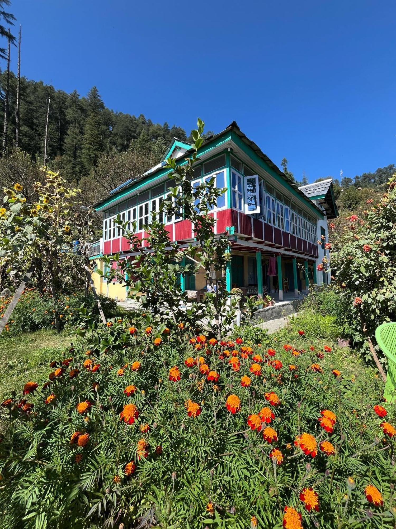 Mountain Eyrie Hotel Banjar ภายนอก รูปภาพ